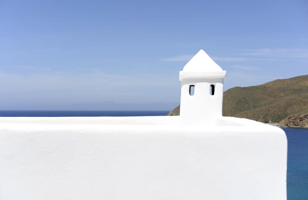 The Big Blue Hotel Ormos Aigialis Exterior photo